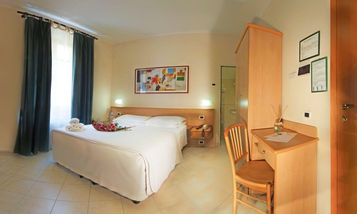 פיזה Hotel Astor מראה חיצוני תמונה