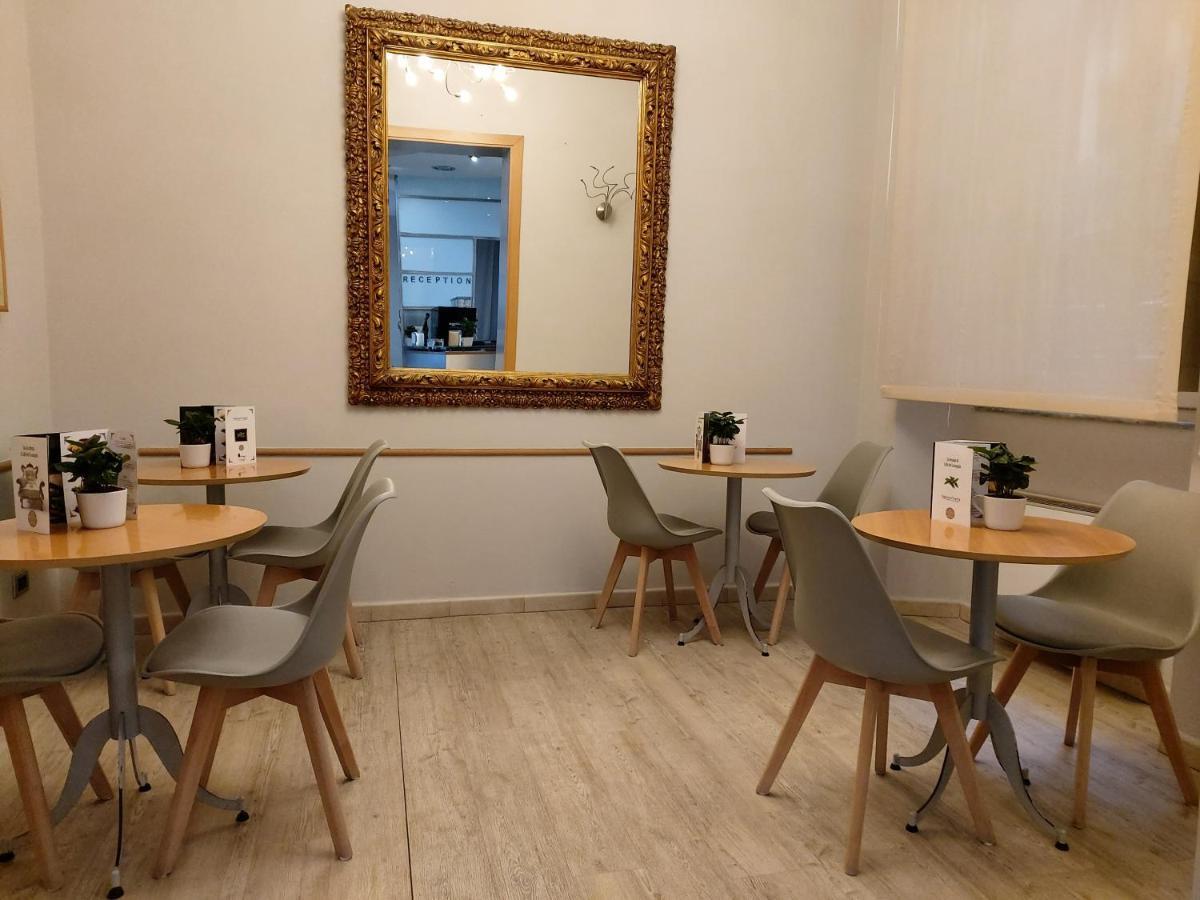 פיזה Hotel Astor מראה חיצוני תמונה