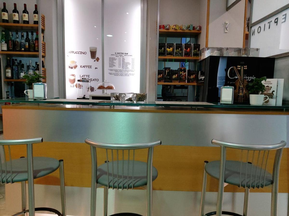 פיזה Hotel Astor מראה חיצוני תמונה
